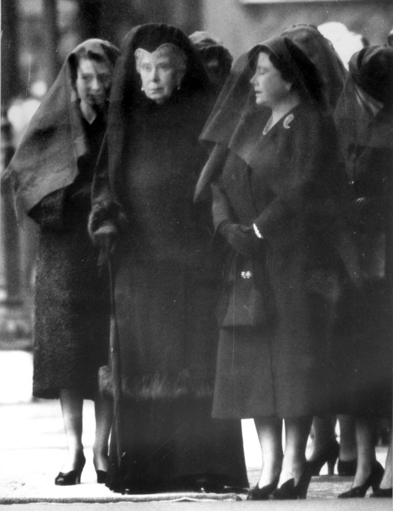 Three Queens in Mourning