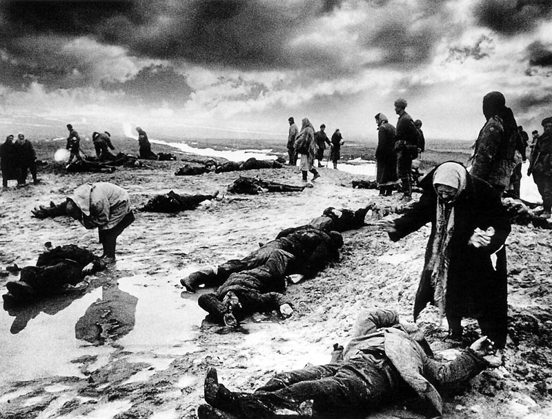 Grief by Dmitri Baltermants, 1942